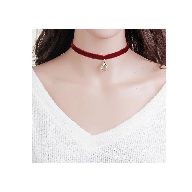 ladies necklace statement-Sexy Sparkles Velvet Wine Red Luck Horseshoe Choker Necklace for Women Girls Gothic Choker Bolo Tie Corset Lace Chokers