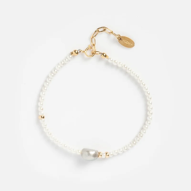 ladies bracelet yellow gold-Teji Bracelet