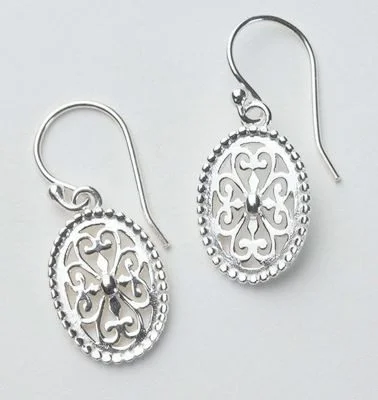 Ladies earrings tribal pattern styles-Southern Gates Beaded Heart Pendant and Earrings